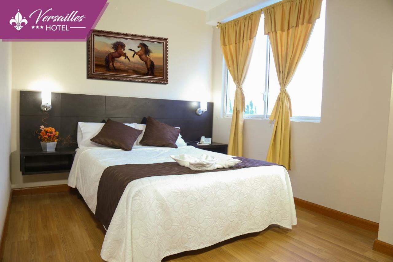 Hotel Versailles Ambato Exterior foto